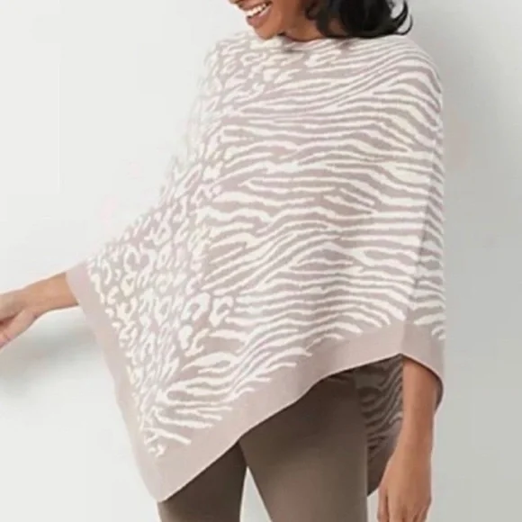 Barefoot Dreams Cozychic Ultra Lite Ocean Breeze Poncho Shawl Sweater - Picture 13 of 13